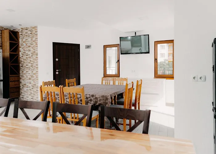 Magnificent In The Mountains * بانيت